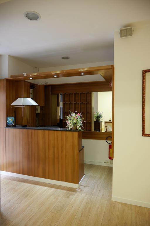 Hotel Lydia อาลัสซิโอ ภายนอก รูปภาพ