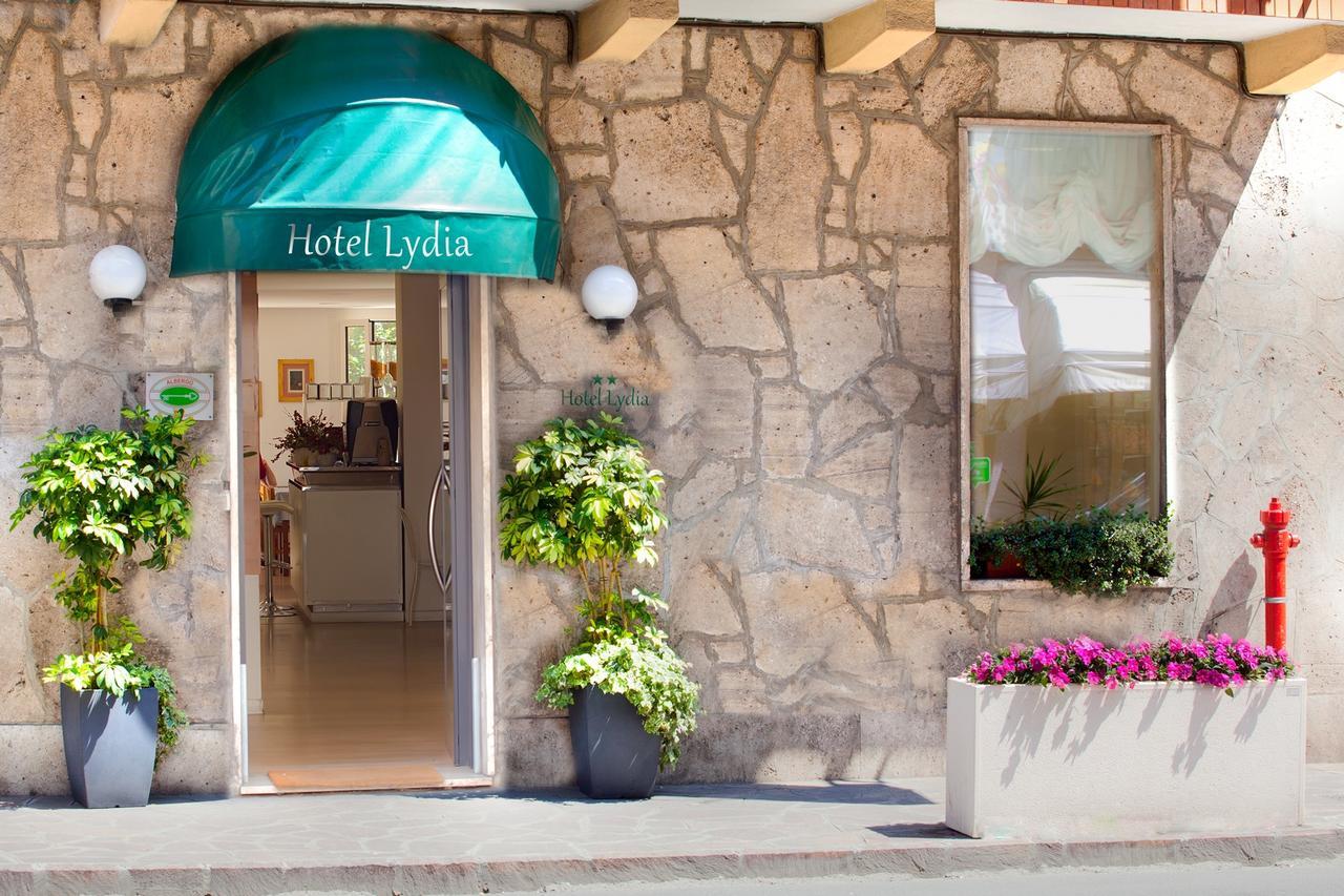 Hotel Lydia อาลัสซิโอ ภายนอก รูปภาพ